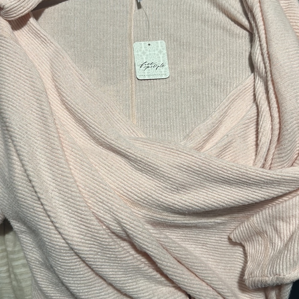 NWT! Free People Cozy With You Wrap Sweater Large - Picture 3 of 6